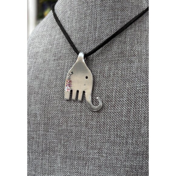 Handmade Elephant Pendant: silverware jewelry upcycled fork necklace - Picture 2 of 6